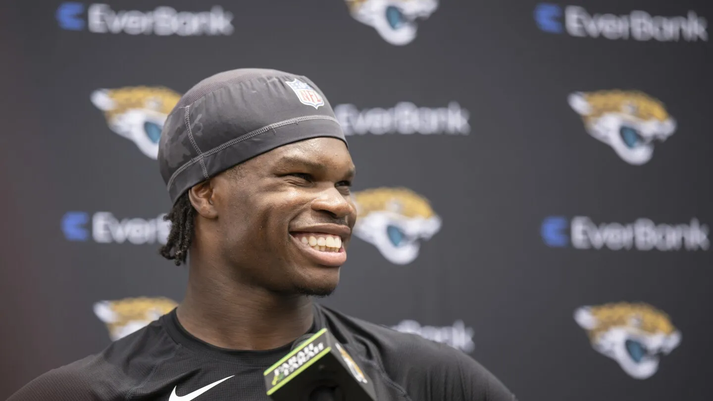 Travis Hunter akan mulai berlatih pertahanan minggu depan