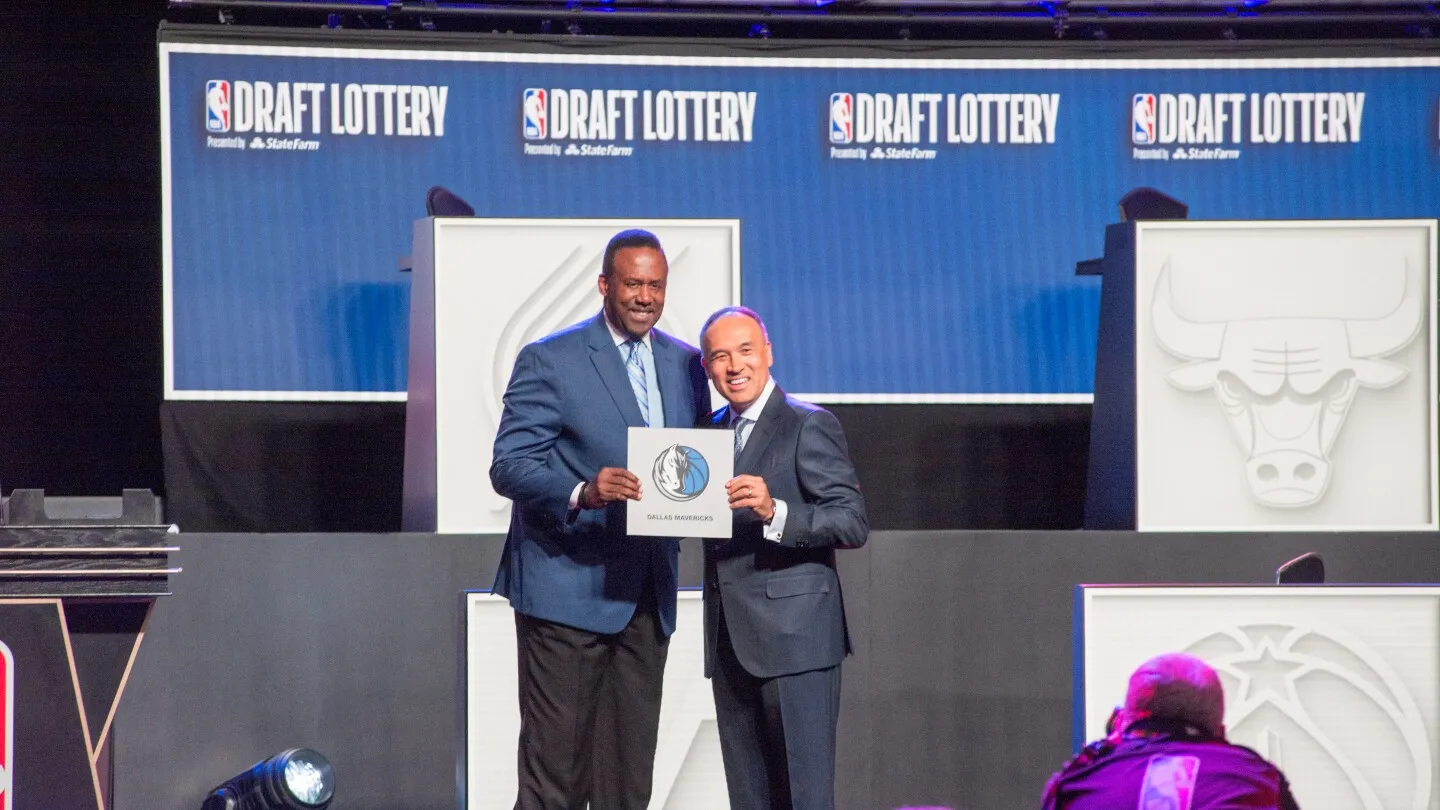 Draf NBA Mock 1.0 2025: Cooper Flagg Beri Mavericks Superstar Baru, Dylan Harper ke Spurs